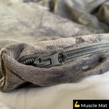 Load image into Gallery viewer, Muscle Mat Luxury Weighted Blanket
